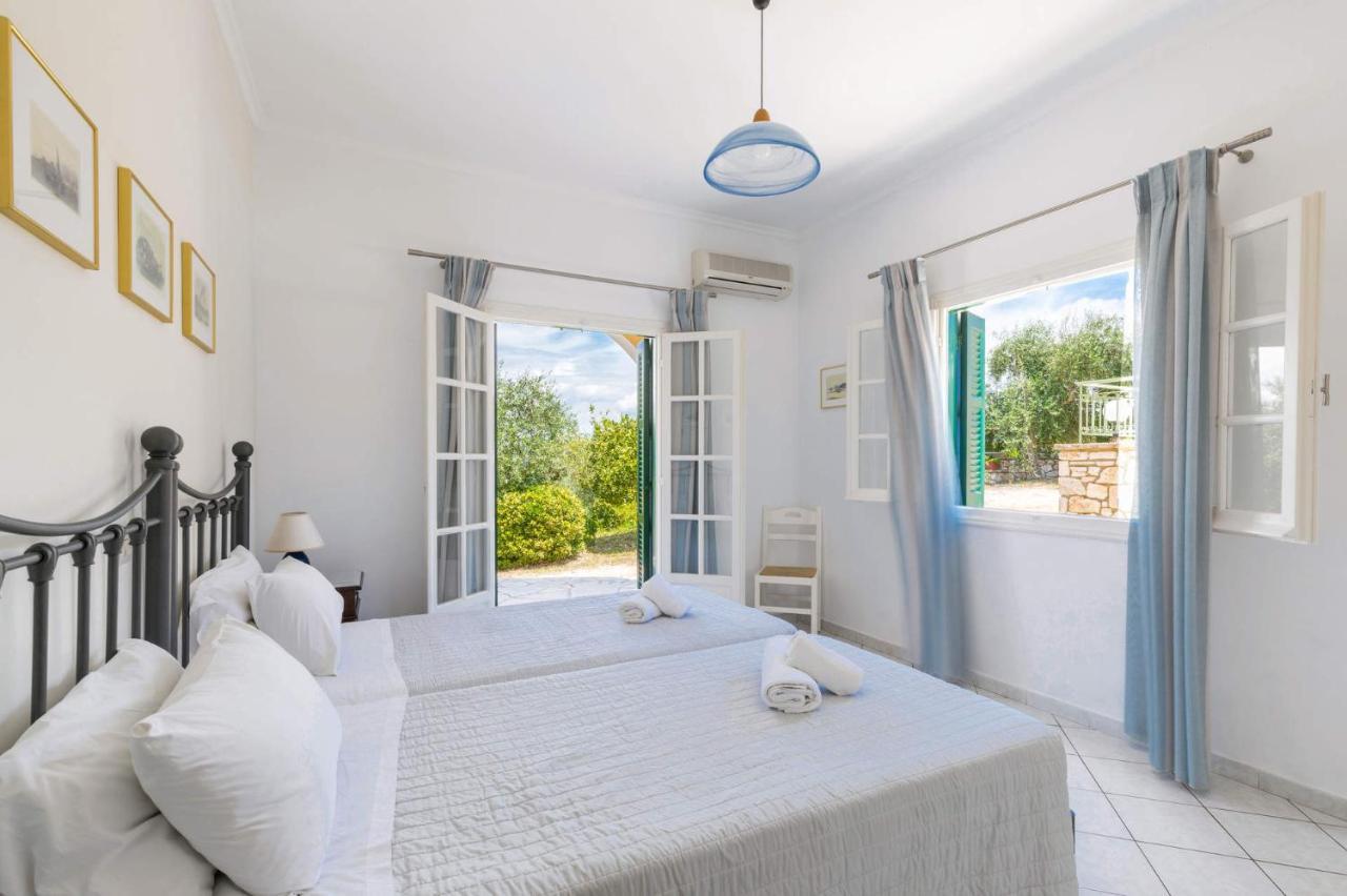 Villa Ftelias By Villa Plus Agios Stefanos  Экстерьер фото
